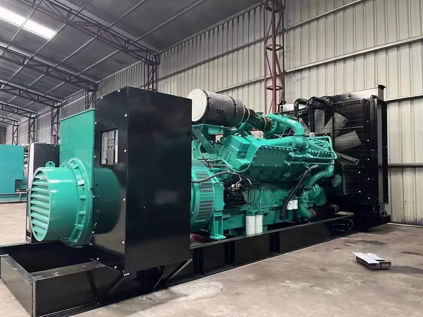 准格尔如何降低 800kW 柴油发电机输出电流的波动？