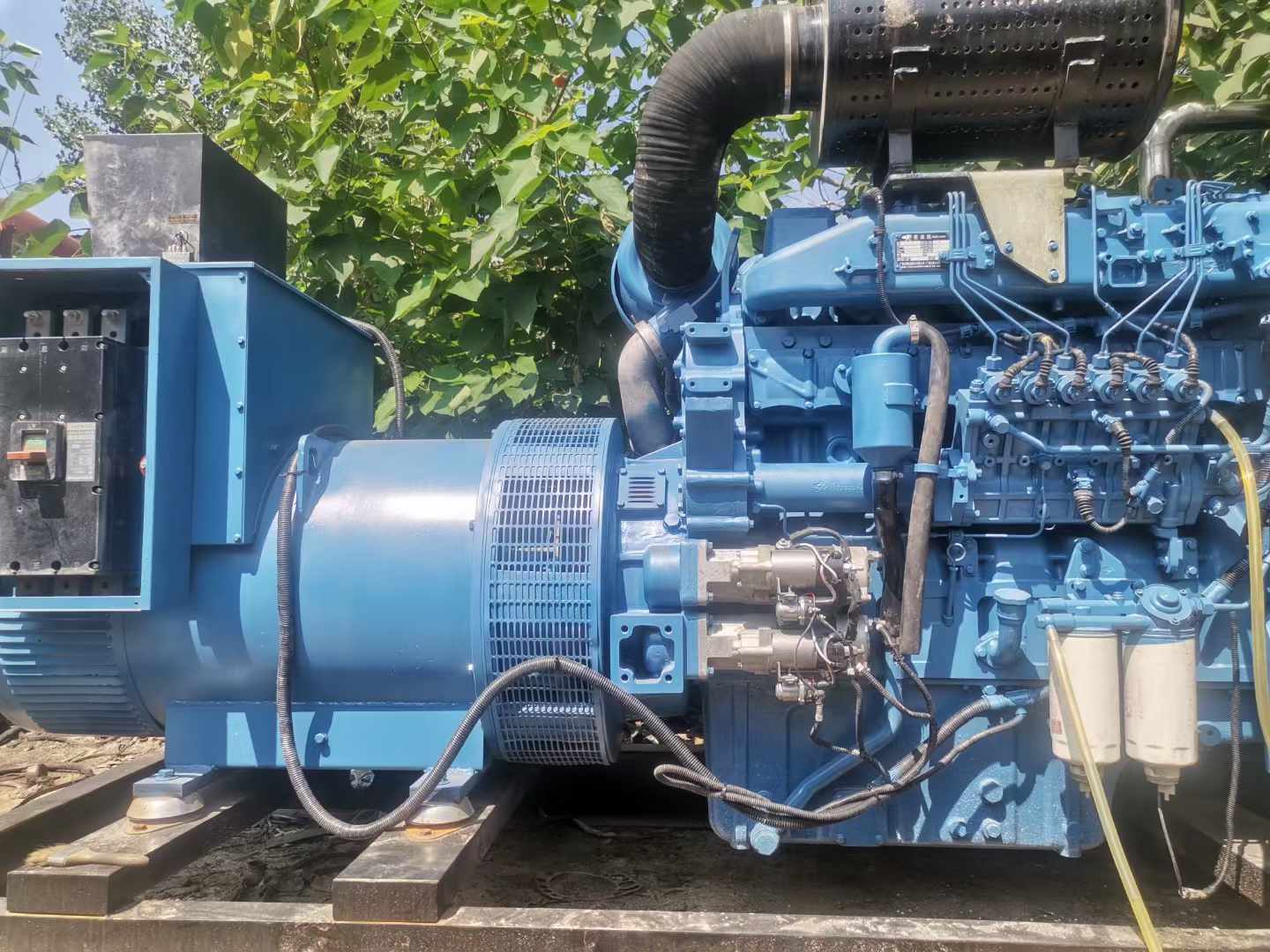 准格尔详细说明降低 800kW 柴油发电机输出电流波动的方法
